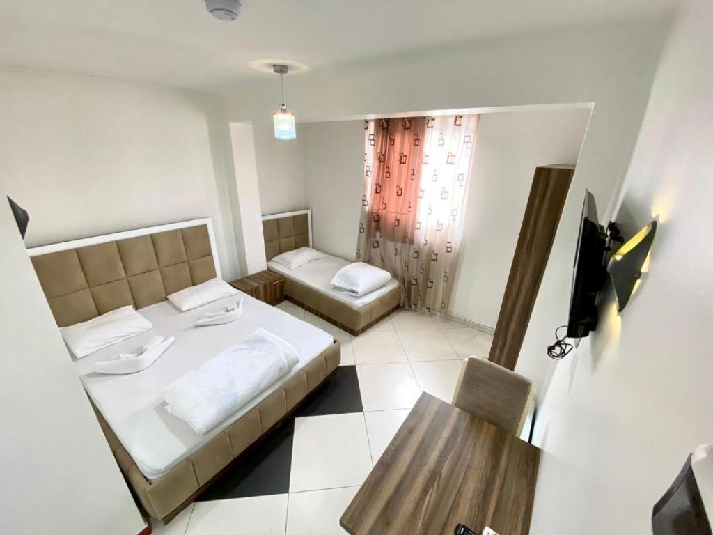 פרישטינה Hotel Heimli מראה חיצוני תמונה